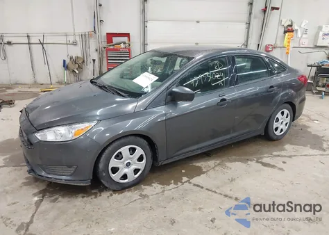 2016 Ford Focus S from USA, damaged, VIN 1FADP3E2XGL235755